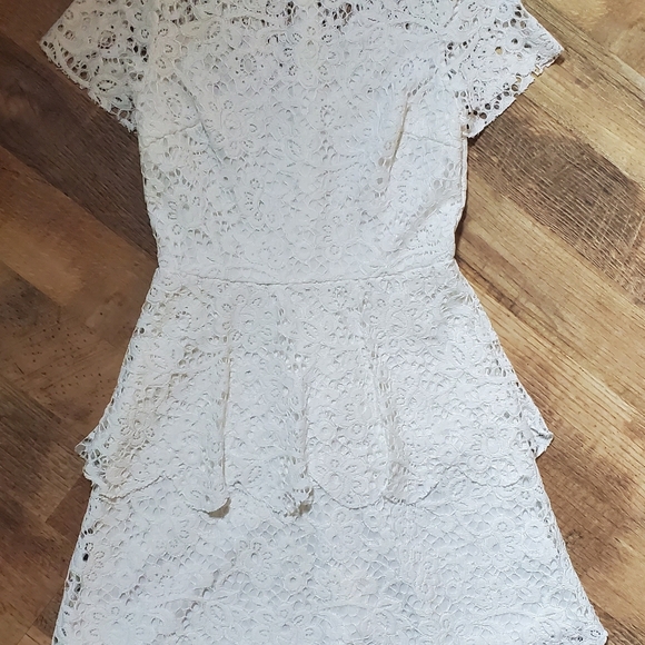 TAGS ON White lace high neck dress BACHLORETTE - Picture 2 of 5